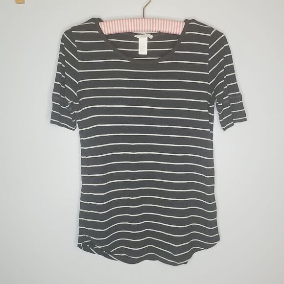 H&M Basic XS Dark Gray White Striped T Shirt Gothic Everyday - Picture 1 of 5
